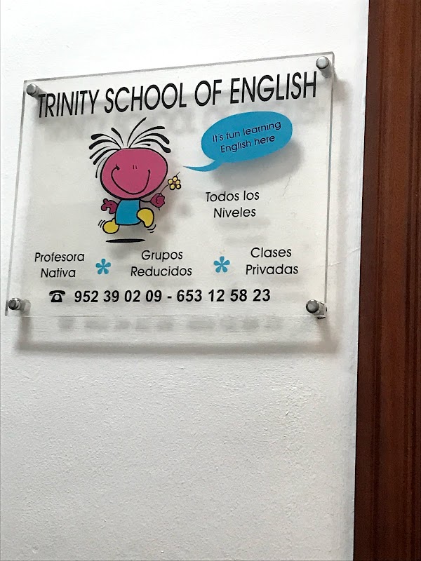 TRINITY SCHOOL OF ENGLISH (Academia de Inglés)