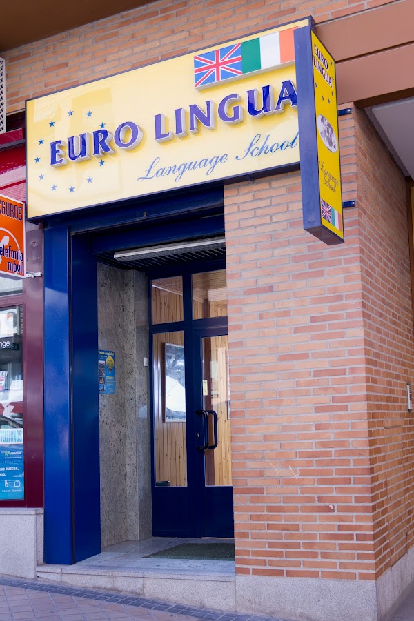 Euro Lingua Language School (Academia de Inglés)