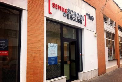 Seville School of English Speak Your Mind Sevilla (Academia de Inglés)