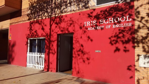IRIS SCHOOL (Academia de Inglés)