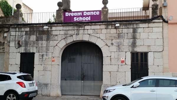 Dream Dance College (Academia de Inglés)