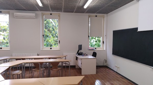 Centre de Normalització Lingüística de Girona (Academia de Inglés)