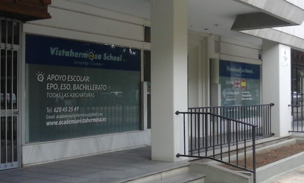 Centro Académico Vistahermosa (Academia de Inglés)