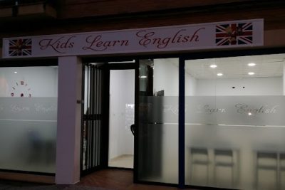 Kids Learn English (Academia de Inglés)