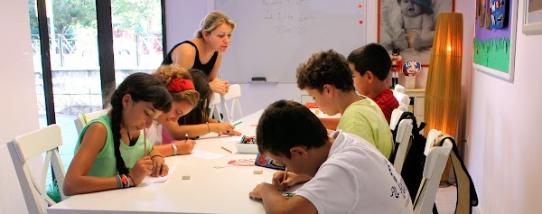 ALBANY SCHOOL OF ENGLISH AEROPUERTO (Academia de Inglés)