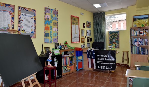 Josephines English Academy (Academia de Inglés)